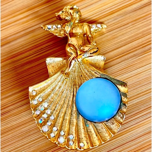 Kirks Folly Whispering Cherub Scallop Shell Aurora Borealis Pin Pendant GoldTone - Picture 7 of 8